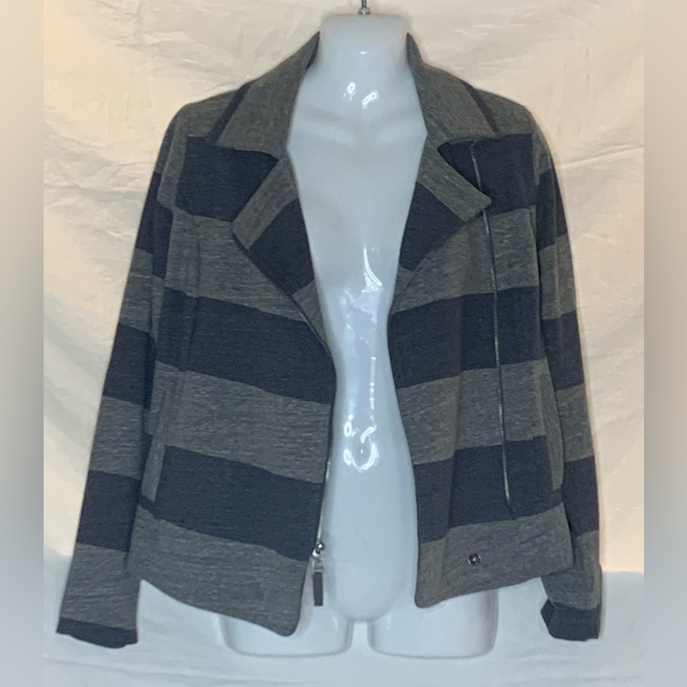 Splendid Twill Jacket - Picture 6 of 16